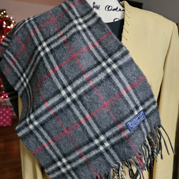 BURBERRY WINTER SCARF - Picture 11 of 11